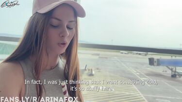 Арина Фокс познакомилась с парнем в аэропорту и отдалась ему на отдыхе