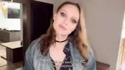 телка с ломкой пришла к богатому бывшему однокласснику