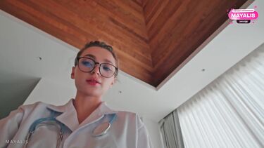 Отодрал горячую врачиху на обходе в частной клинике