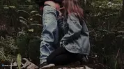 девушка сосет в лесу член парня