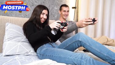 Куколд попросил кореша помочь оттрахать горячую сексвайф