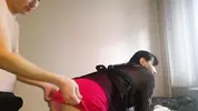 пасынок ласкает задницу мамаши