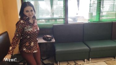 Мачеха брюнетка: Дрыщ дерет зрелую мачеху в домике в деревне