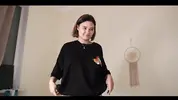 ради сохранения работы раздевается и сосет