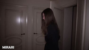 Mirari Model: Первый клиент шлюхи! 18-летняя эскортница впервые трахается за деньги