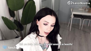 Секс коуч учит ебаться на кукле и получает сперму в рот