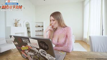 Случайно стримила бойфренду секс с любовником