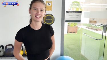 Спортсменка сосет хуй тренера после первого свидания