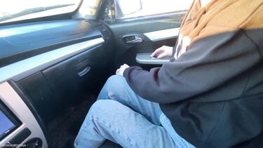 Покатал незнакомку на машине и прокатил на своем хуе