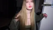 бывшая просится переночевать из-за ссоры с парнем
