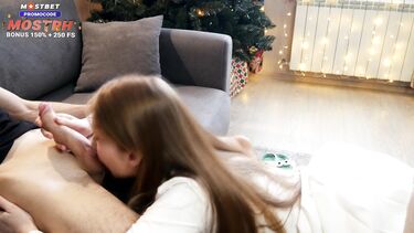 Минет с вылизыванием яичек и футджоб с окончанием на носок