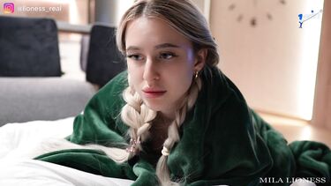 Нашла утешение на члене сводного брата после ночного кошмара