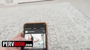 нашел на телефоне мачехи интимные фото измены