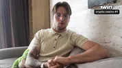 пришел к сексологу с проблемой импотенции