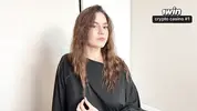 просит лучшего друга лишить ее девственности