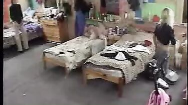дом 2: Бывшая участница Дом 2 светит голыми сиськами