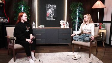 Белла Мур провела интервью с Николь Мурковски