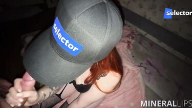 Раком в чулках: Тугая дырочка рыжей студентки для хуястого пиздолиза