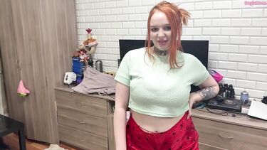Брат и сестра: Сводная сестра ПТУшница спиздила презерватив у брата и спалилась